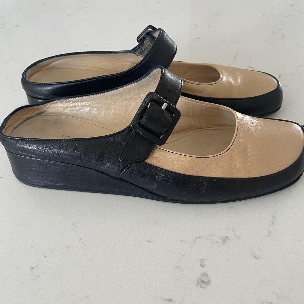 Taryn Rose Kimber Camel and Black Mary Jane Mules
